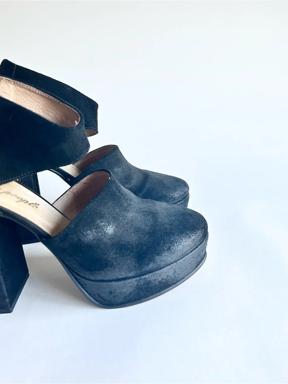 Free People Black Genuine Leather Close Toe Platform Heels size EUR 40, US 9.5